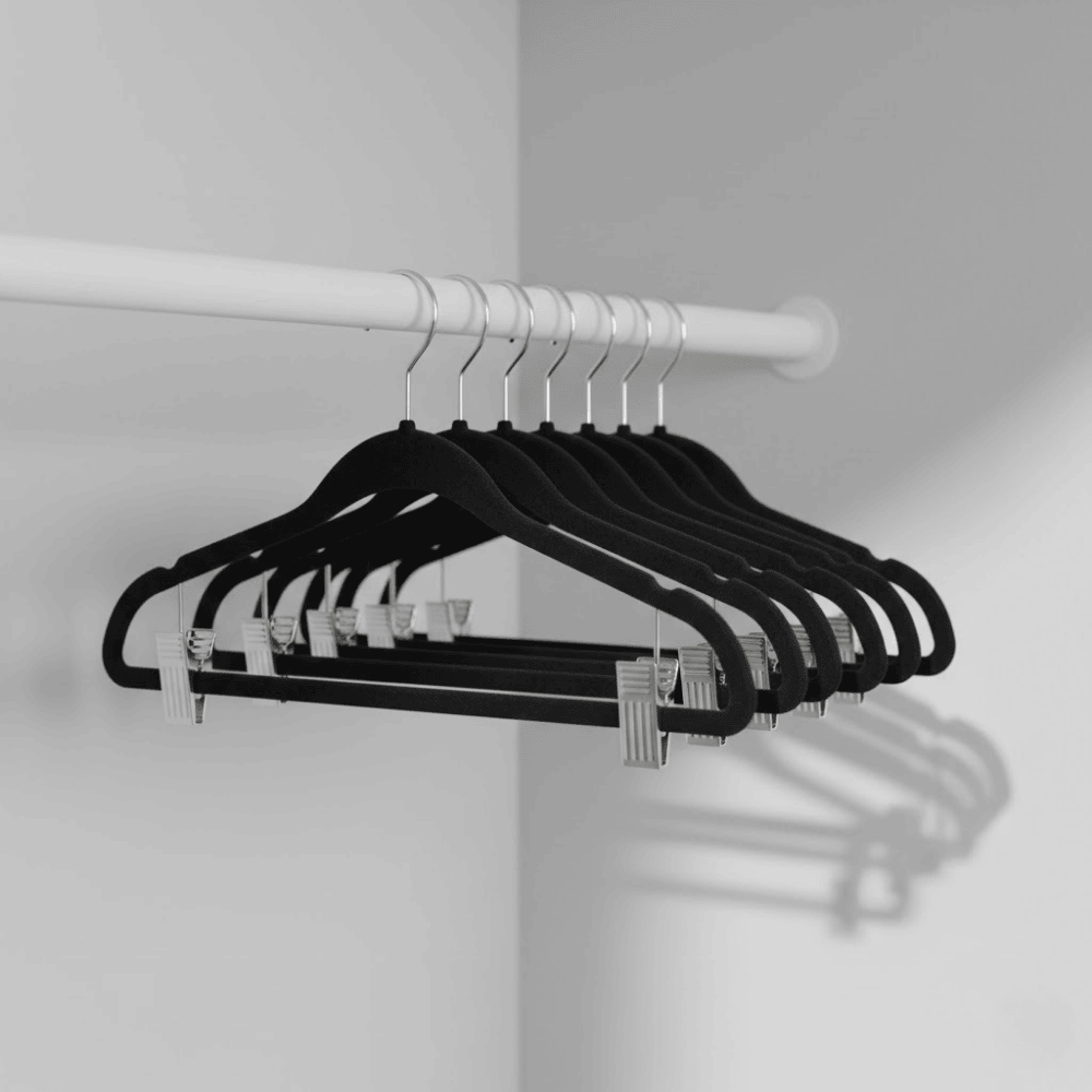 Closet Hangers & Clips